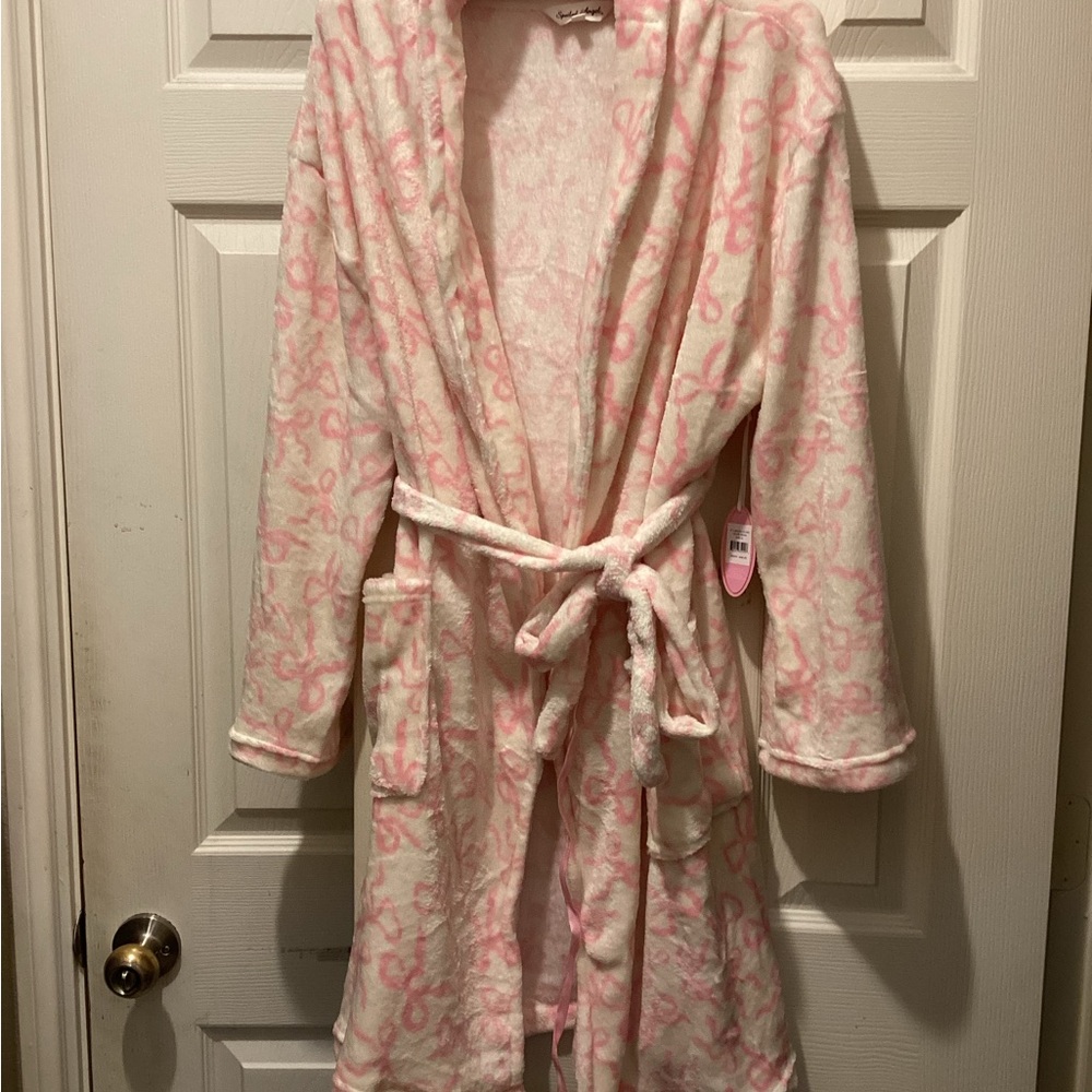 Spoiled Angel Pink and White Fleece Robe
